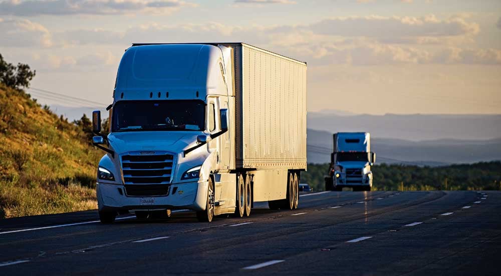 Sem Parar Empresas: caminhão em rodovia cumprindo o transit time