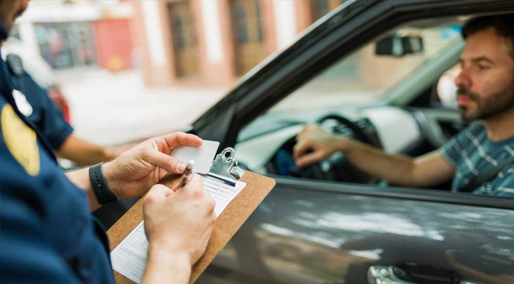 Sem Parar Empresas: fiscal aplicando Multa com carro da empresa ao motorista