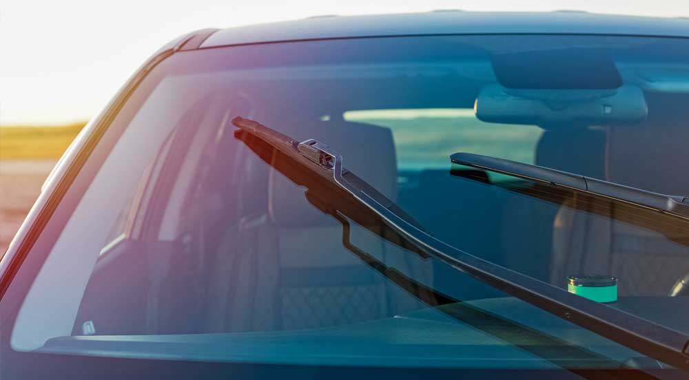 Sem Parar Empresas: vidro de carro intacto com prevenção de danos ao para-brisas