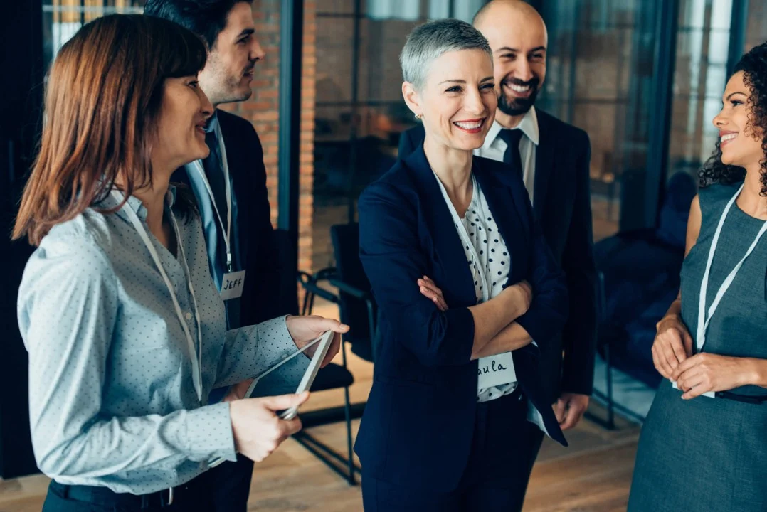 Como a comunicação interna aumenta a adesão aos benefícios corporativos