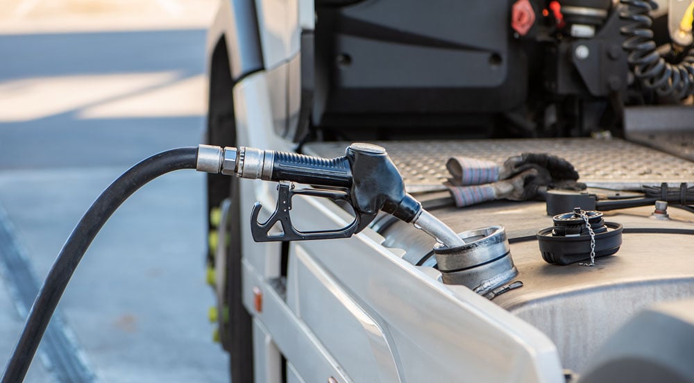 Como saber se um posto de combustível para caminhão é confiável?