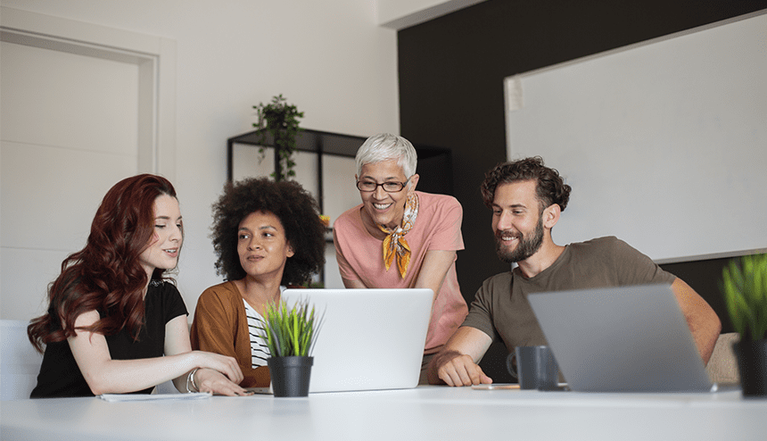 Gerações no trabalho: como adaptar os benefícios para pessoas com expectativas diferentes